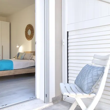 La Casa All'angolo By Interhome *