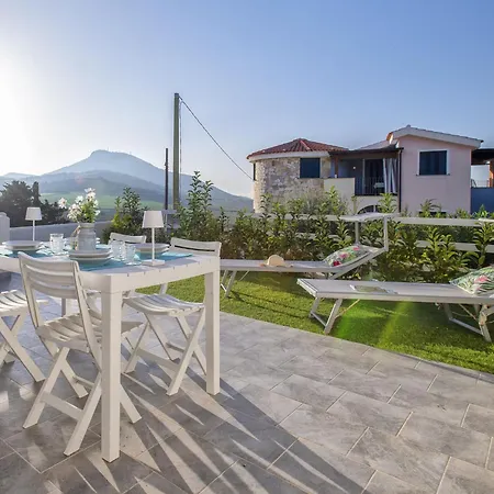 La Casa All'angolo By Interhome Valledoria (Sardinia)